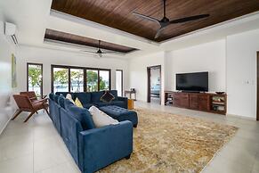 NEW Oceanfront 5 Bedroom Private Island Villa