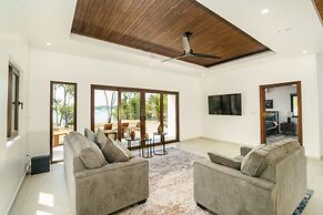 NEW Oceanfront 5 Bedroom Private Island Villa