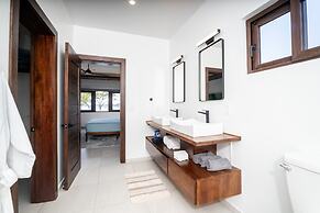 NEW Oceanfront 5 Bedroom Private Island Villa