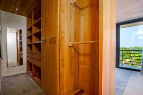 NEW Modern Ocean Front Villa on Private Island