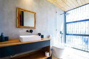 NEW Modern Ocean Front Villa on Private Island