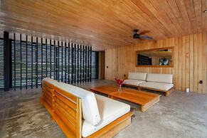 NEW Modern Ocean Front Villa on Private Island