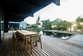 NEW Modern Ocean Front Villa on Private Island