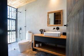 NEW Modern Ocean Front Villa on Private Island