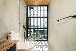 NEW Modern Ocean Front Villa on Private Island