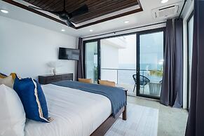 Spacious 4-bed Villa in Placencia Village w Pool