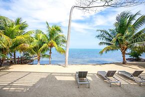 Oceanfront Sunset Gecko Condo - Second Floor 2B