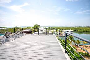 Oceanfront Sunset Gecko Condo - Second Floor 2B