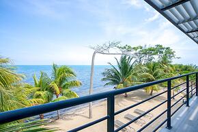 Oceanfront Sunset Gecko Condo - Second Floor 2B