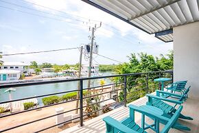 Oceanfront Sunset Gecko Condo - Second Floor 2B