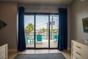 Oceanfront Sunset Gecko Condo - Second Floor 2B