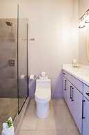 NEW 3 Story 4-bed Waterfront Villa w Sunset Views