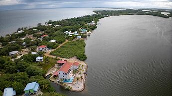 NEW 3 Story 4-bed Waterfront Villa w Sunset Views