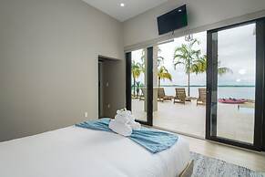 NEW 3 Story 4-bed Waterfront Villa w Sunset Views