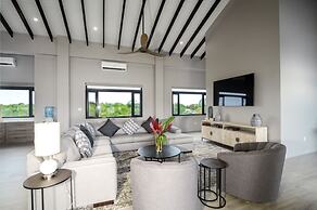 NEW 3 Story 4-bed Waterfront Villa w Sunset Views