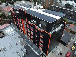 Richmond Suites Hotel