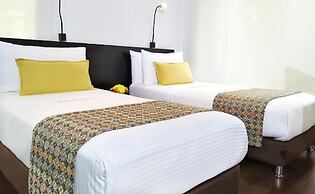 Richmond Suites Hotel