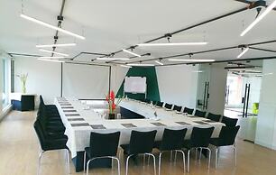 Richmond Suites Hotel