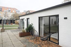 Private Townhouse w Terrace