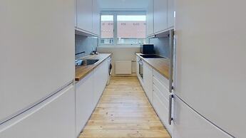Nice 2-bed in Frederiksberg