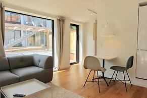 Private 1-bed Townhouse w Terraces