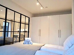 Fantastic Apartment w French Balcony