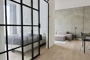 Cool 1-bed w new Yorker Vibes and Private Terrace