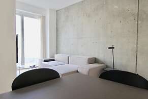 Cool 1-bed w new Yorker Vibes and Private Terrace