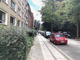 Spacious 1-bed in Frederiksberg w Balcony