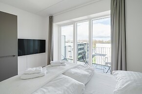 Beautiful Studio w Balcony