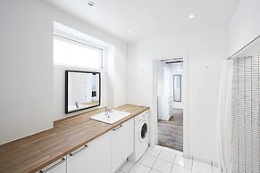 Charming 2-bed in City Center