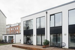 Fantastic 1-bed Apartment w Private Terrace