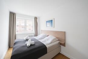 Refurbished 1-bed Close to Metro and Airport