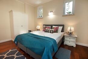 Comfort Art by Grand Apartments