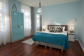 Comfort Art by Grand Apartments