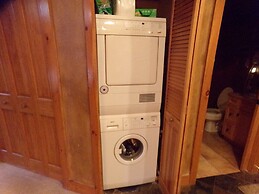 TLGM The Timbers 1 Bed 2 Bath