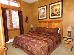 TLGM The Timbers 1 Bed 2 Bath