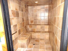 TLGM The Timbers 1 Bed 2 Bath