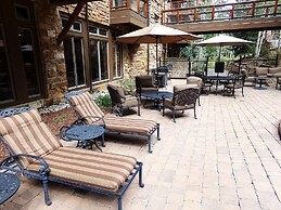 TLGM The Timbers 1 Bed 2 Bath