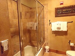 TLGM The Timbers 1 Bed 2 Bath