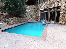 TLGM The Timbers 1 Bed 2 Bath