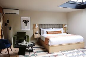 Kingston Carriage House