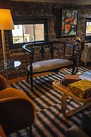 Kingston Carriage House