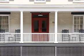 Kingston Carriage House