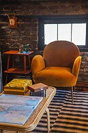 Kingston Carriage House