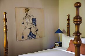 Kingston Carriage House