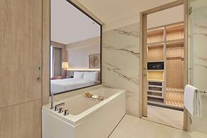 Hilton Gurugram Baani City Centre