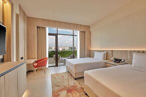 Hilton Gurugram Baani City Centre