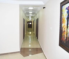 Adachukwu Hotel and Suites