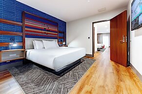 OKANA Resort & Indoor Waterpark